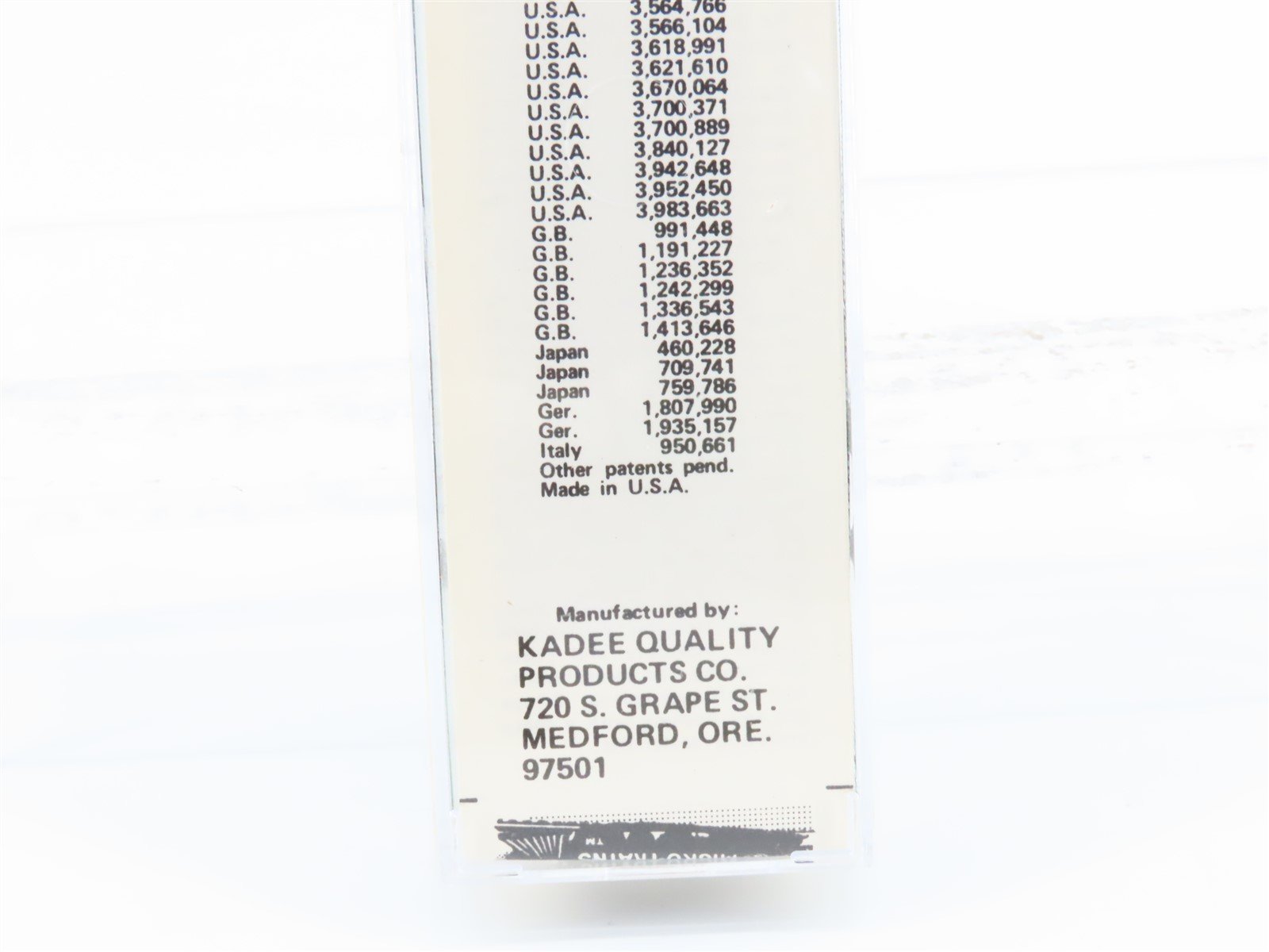 N Scale Kadee Micro-Trains MTL 20020 ATSF Santa Fe Super Chief Box Car #144537