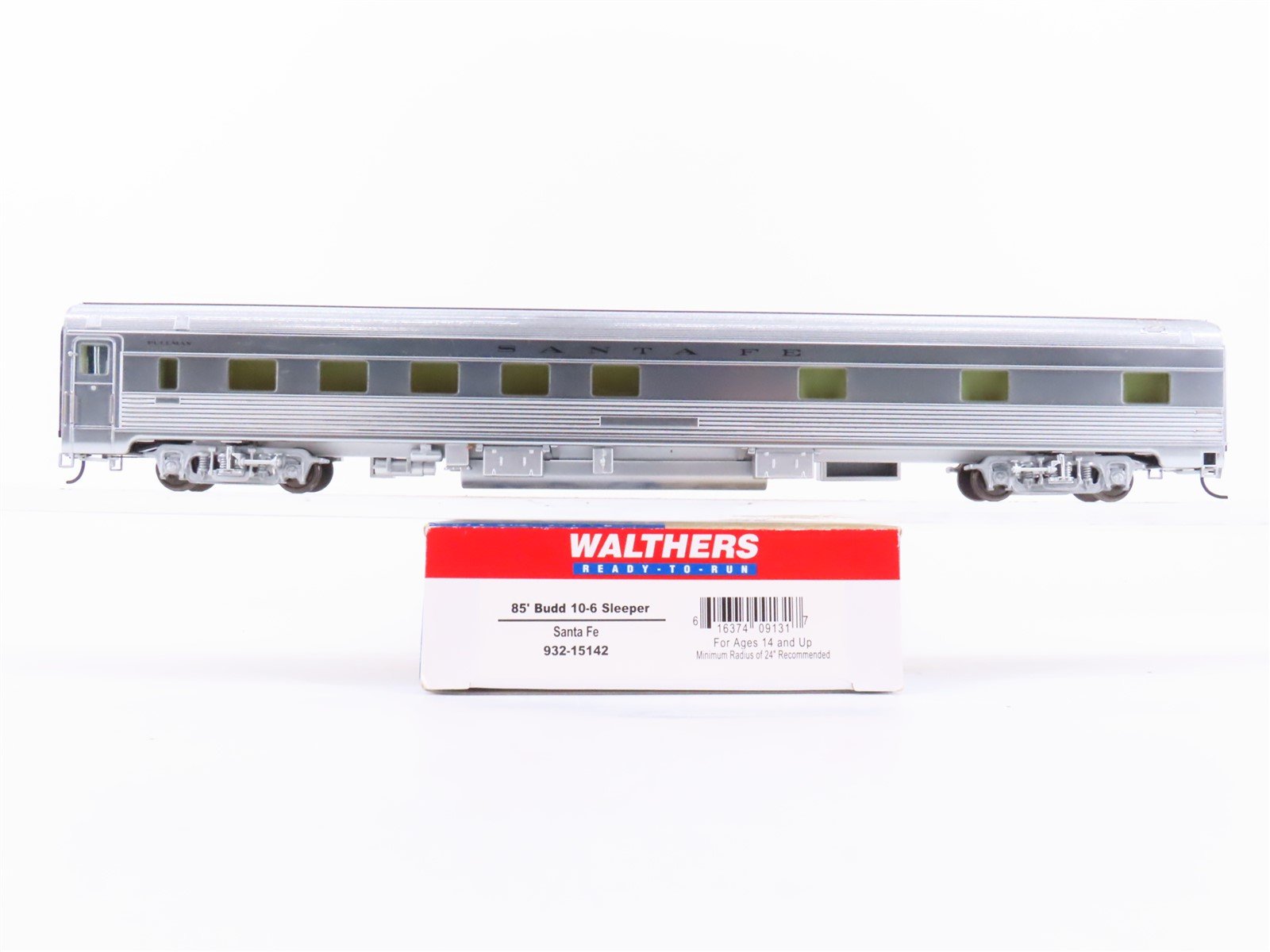 HO Scale Walthers 932-15142 ATSF Santa Fe 85' Budd 10-6 Sleeper Passenger Car