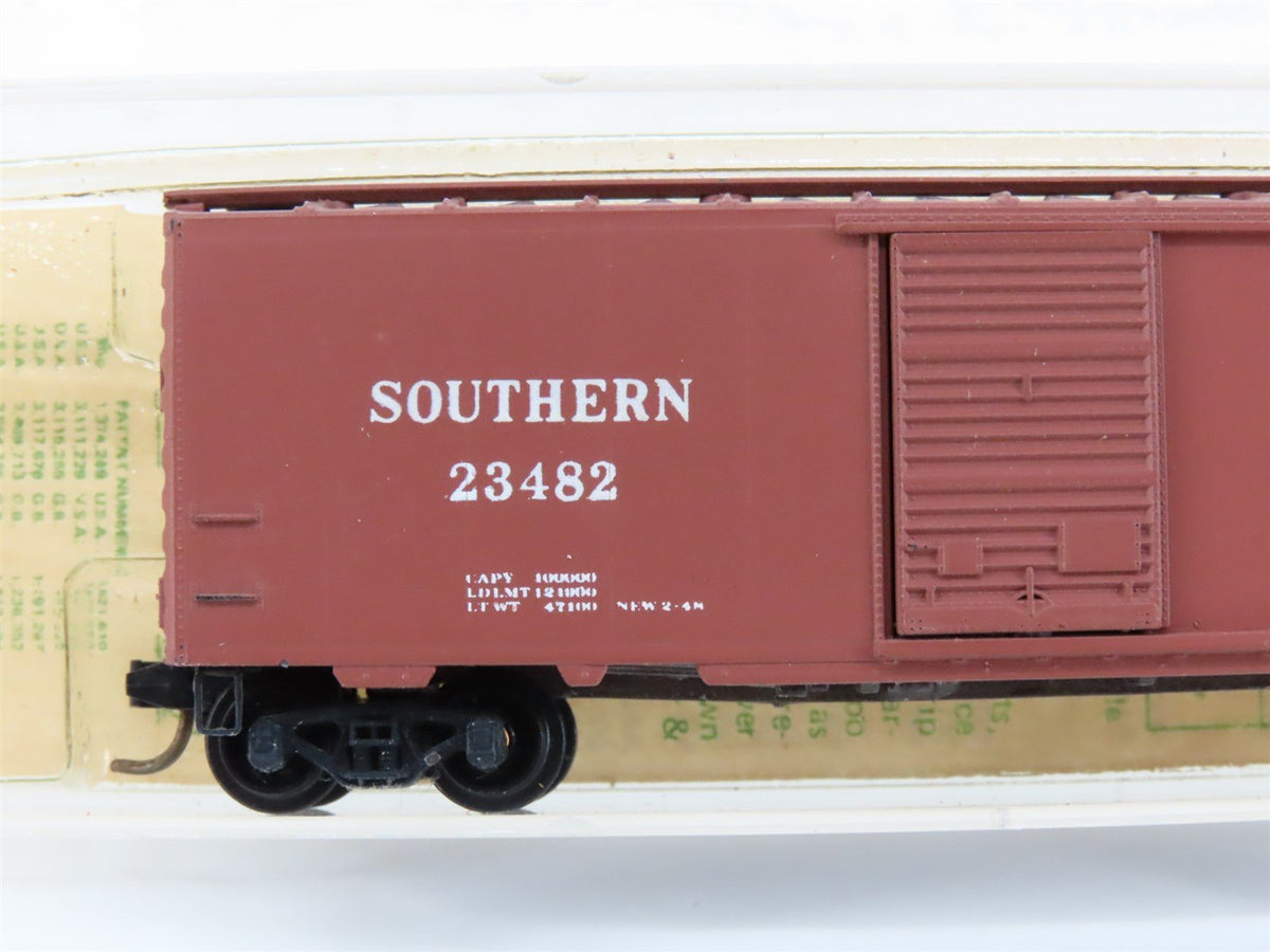 N Kadee Micro-Trains MTL 20062 SOU Southern 40&#39; Box Car #23482 - Blue Label