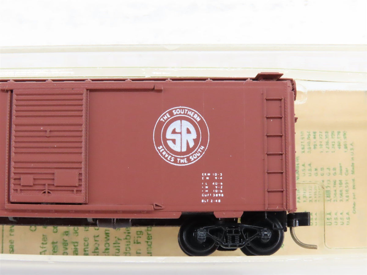 N Kadee Micro-Trains MTL 20018 SOU Southern 40&#39; Box Car #23482 - Blue Label