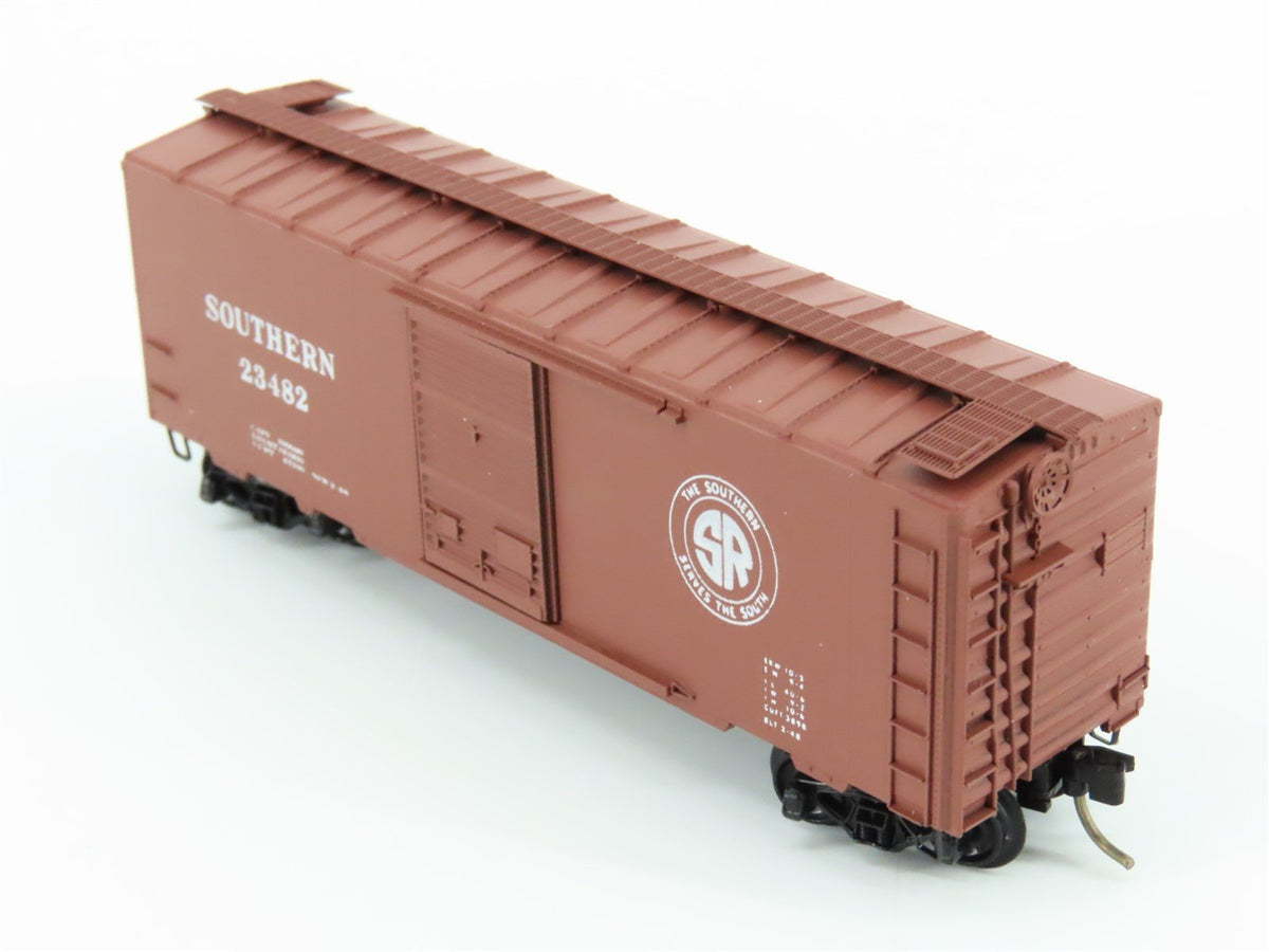 N Kadee Micro-Trains MTL 20018 SOU Southern 40&#39; Box Car #23482 - Blue Label