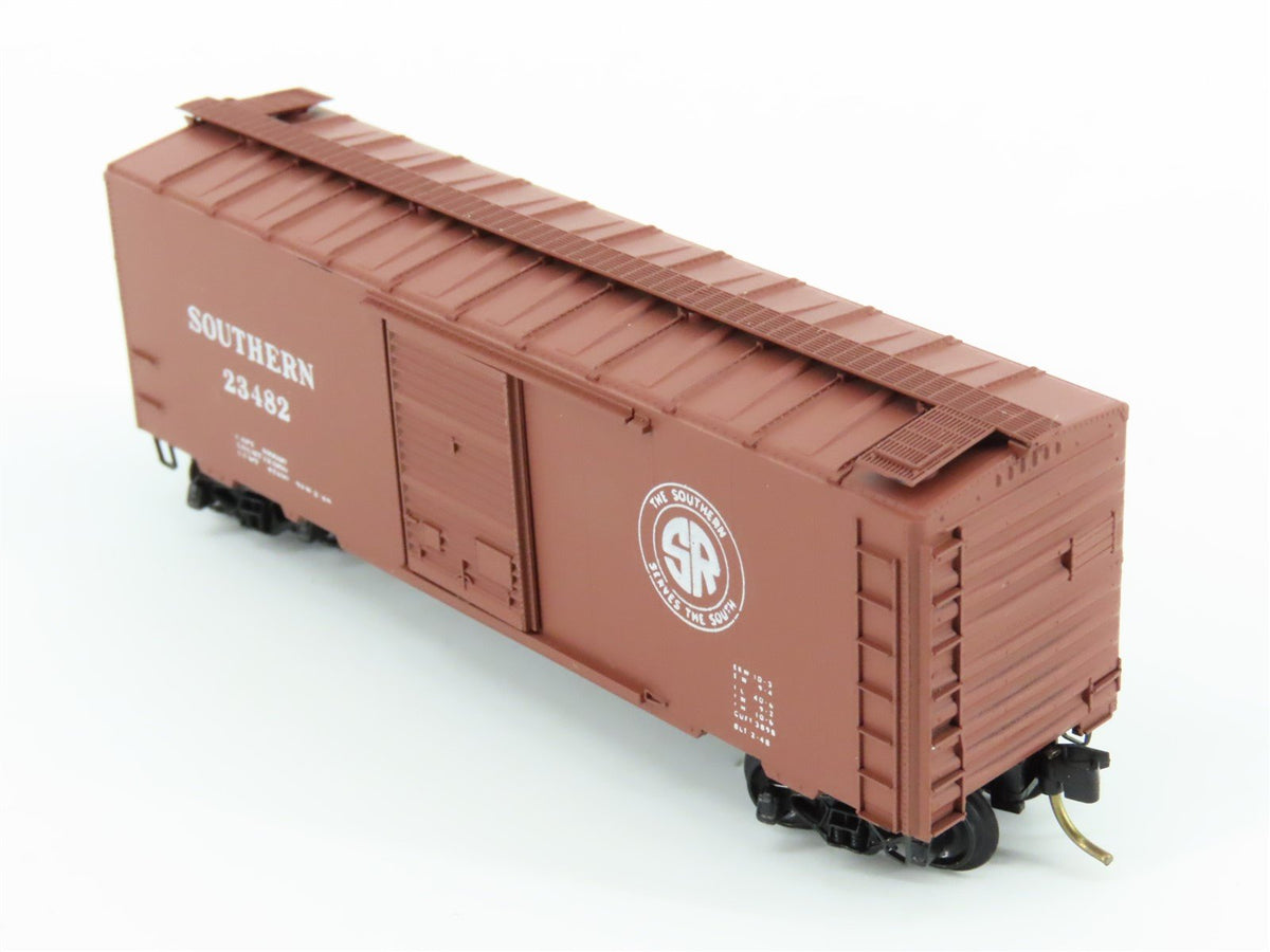 N Kadee Micro-Trains MTL 20018 SOU Southern 40&#39; Box Car #23482 - Blue Label