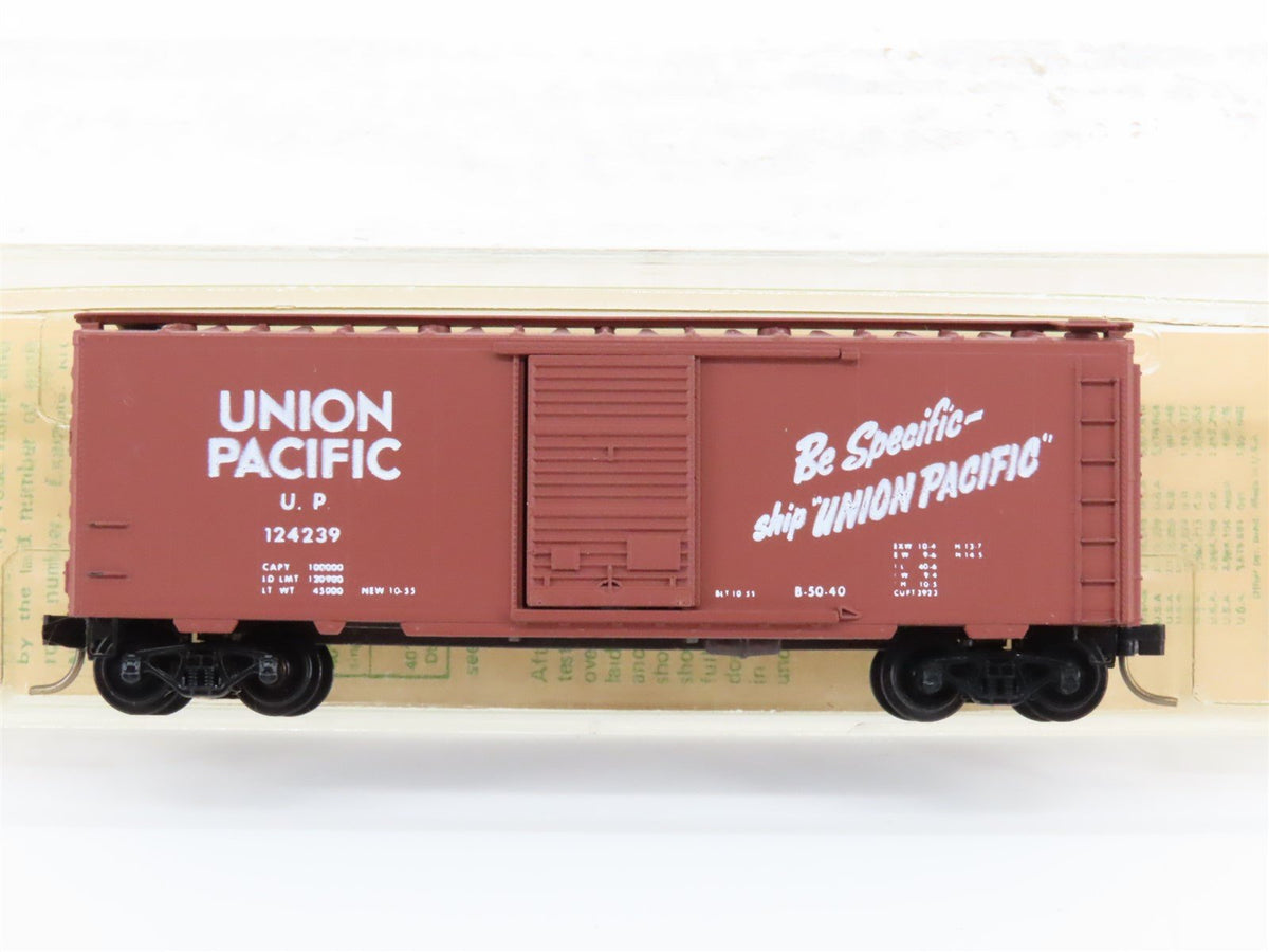 N Scale Kadee Micro-Trains MTL 20070 UP Union Pacific 40&#39; Box Car #124239