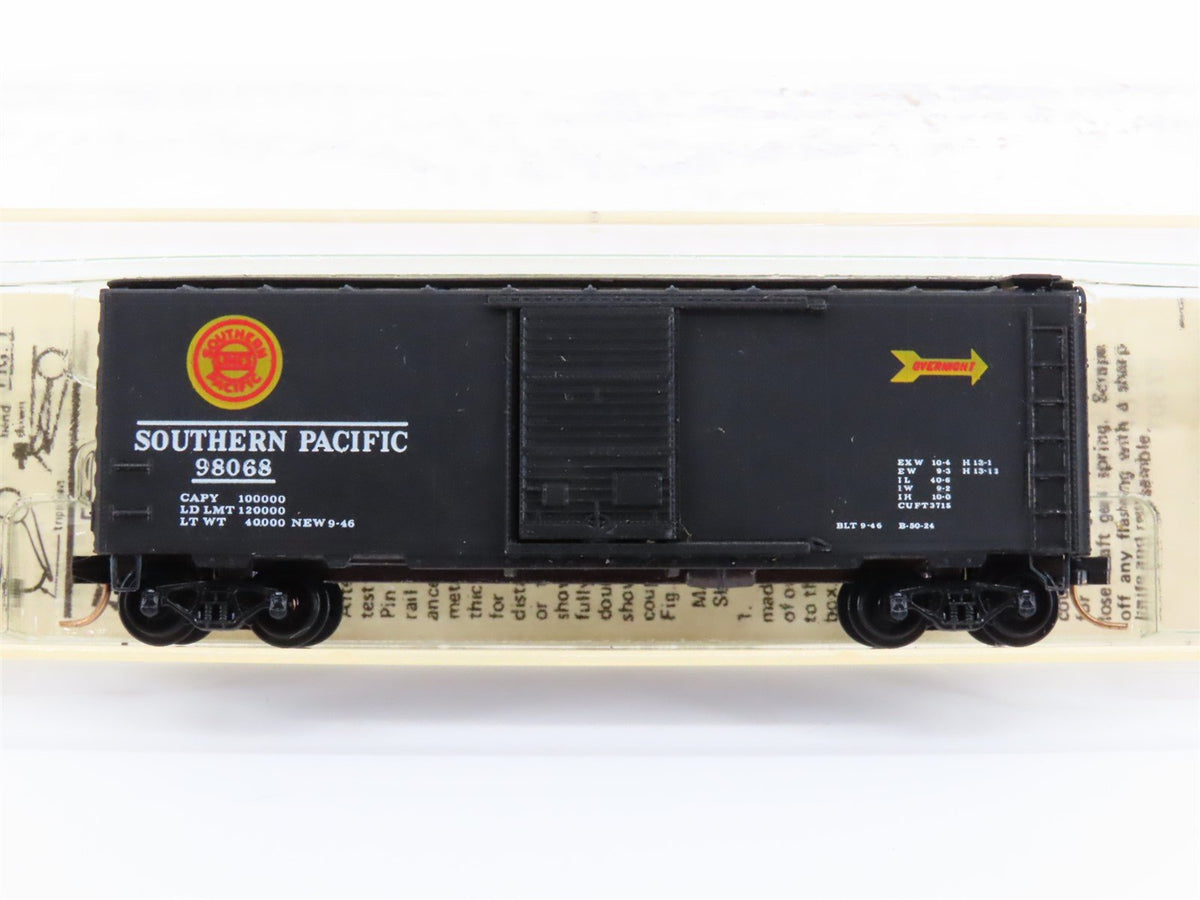 N Kadee Micro-Trains MTL 20090 SP Southern Pacific Overnight Box Car #98068