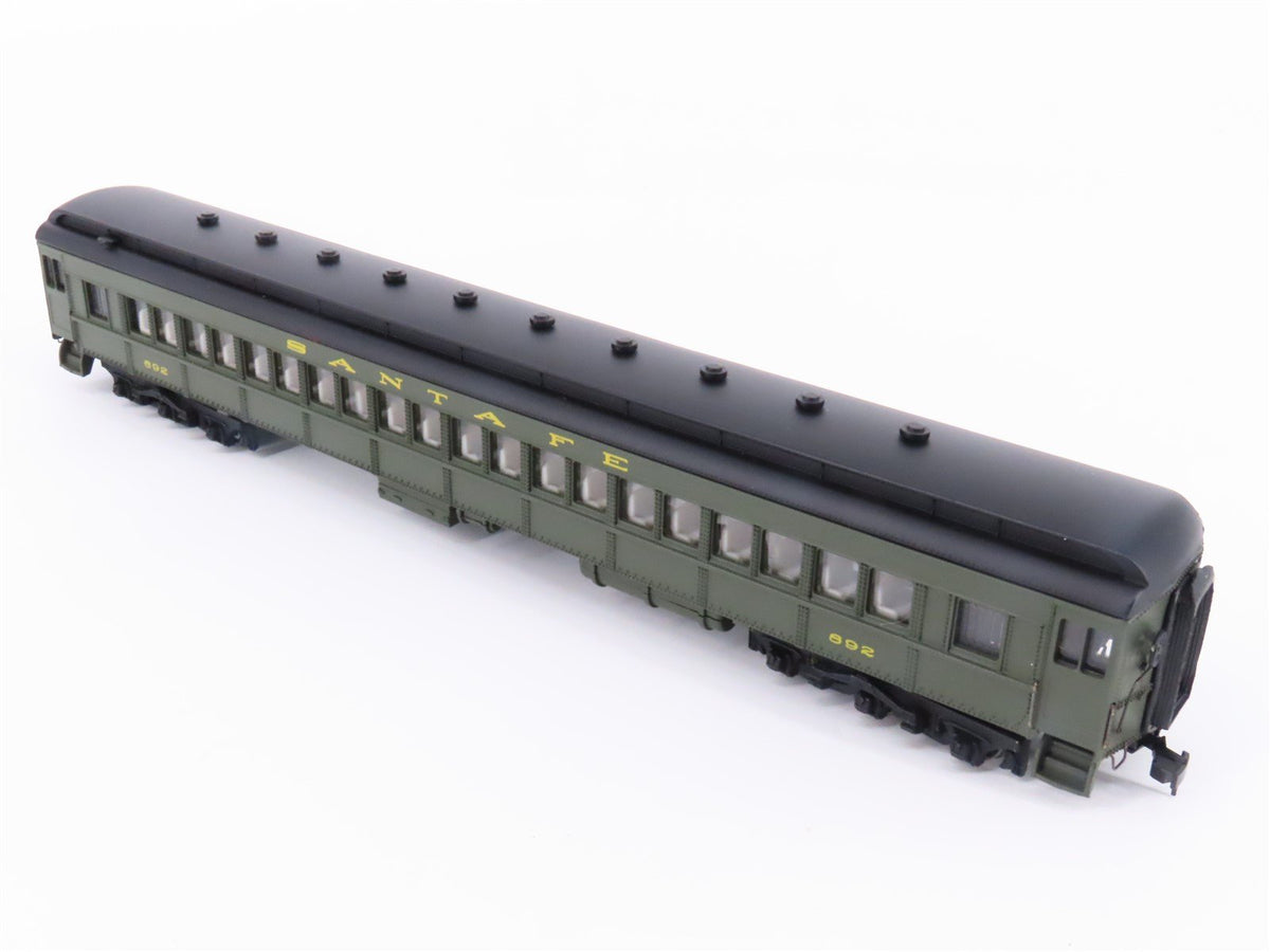 HO Scale Bachmann Spectrum 89315 ATSF Santa Fe Coach Passenger Car #892