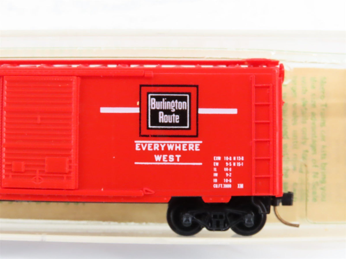 N Kadee Micro-Trains MTL 20338 CB&amp;Q Burlington 40&#39; Box Car #62948 - Blue Label