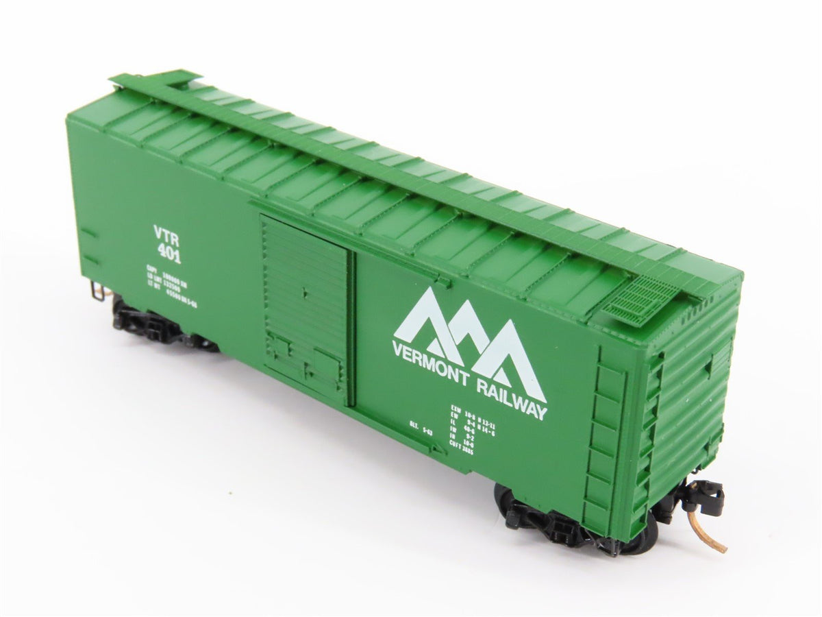 N Scale Kadee Micro-Trains MTL 20200 VTR Vermont Railway 40&#39; Box Car #401