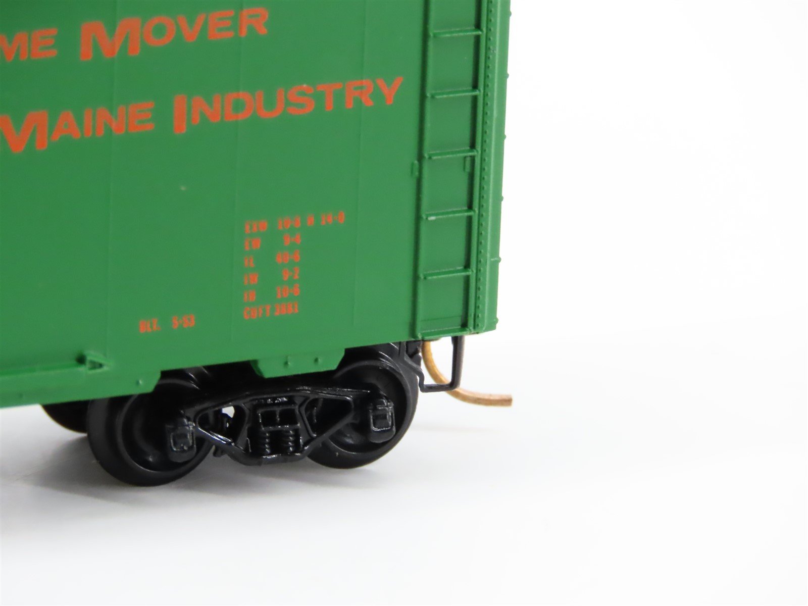N Scale Kadee Micro-Trains MTL 20220 MEC Maine Central Pine Tree Box Car #8247