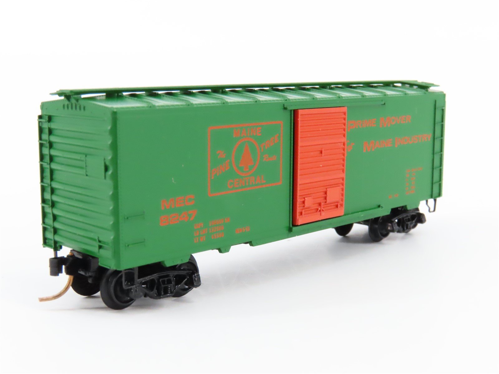 N Scale Kadee Micro-Trains MTL 20220 MEC Maine Central Pine Tree Box Car #8247