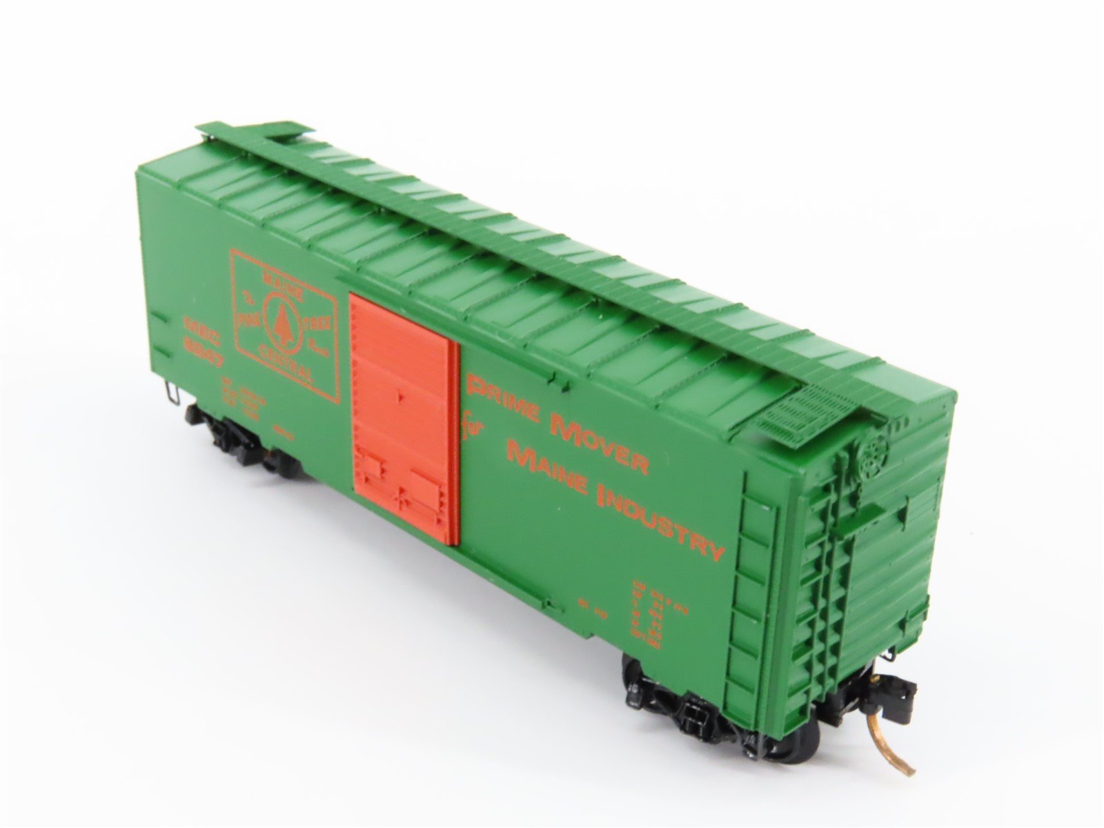 N Scale Kadee Micro-Trains MTL 20220 MEC Maine Central Pine Tree Box Car #8247