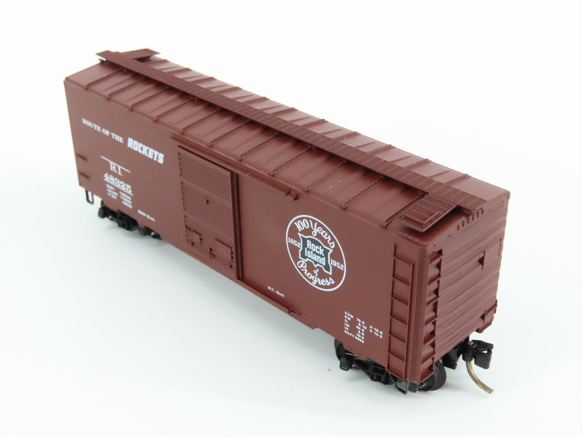 N Scale Kadee Micro-Trains MTL 20700 RI Rock Island Rockets 40&#39; Box Car #48325