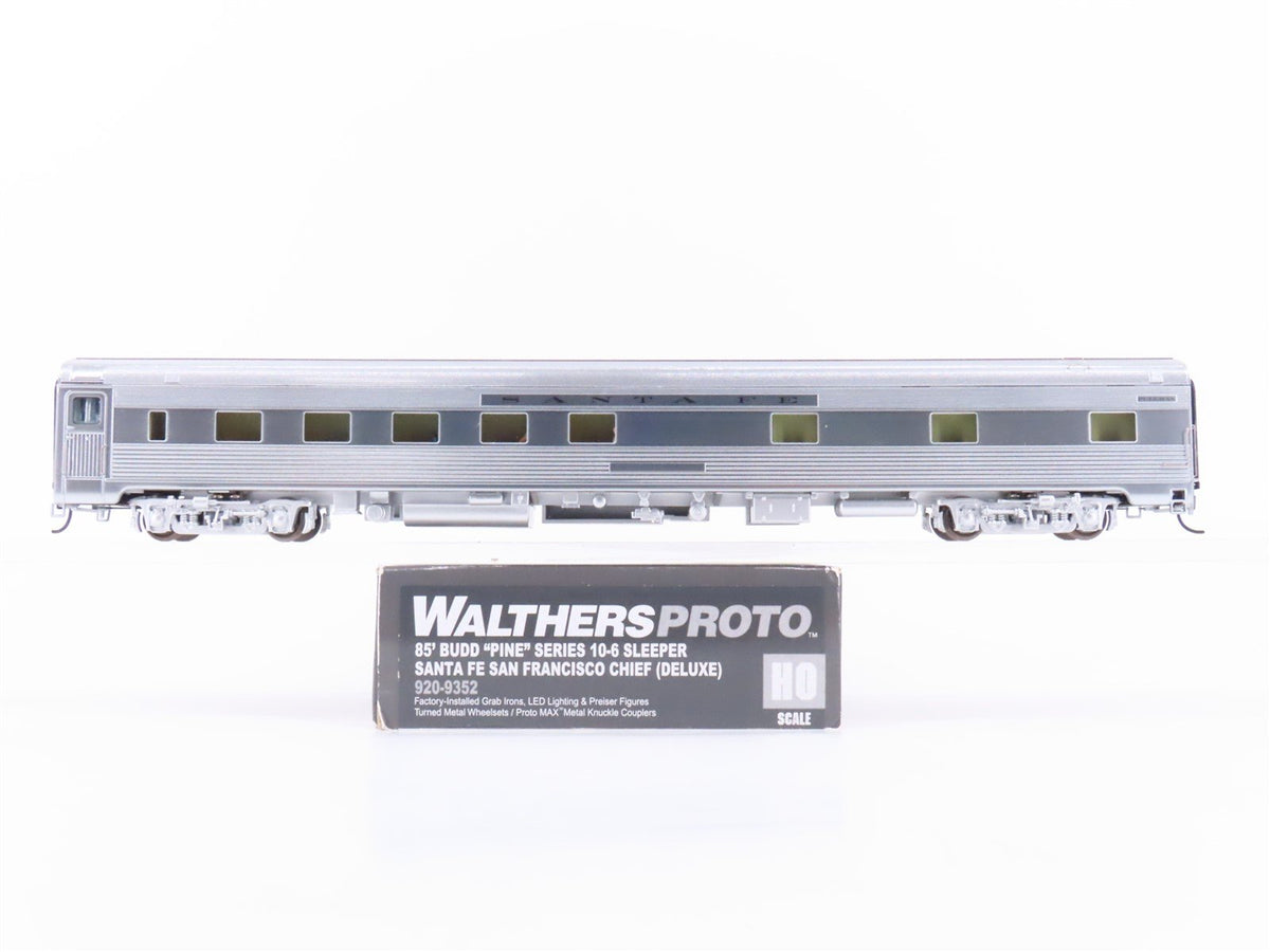 HO Scale Walthers Proto 920-9352 ATSF Santa Fe 85&#39; Budd Sleeper Passenger Car