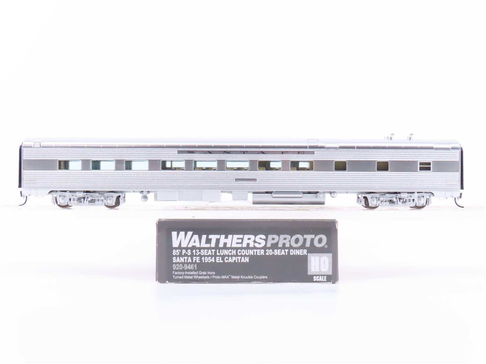 HO Walthers Proto 920-9461 ATSF Santa Fe 85' P-S 20-Seat Dinner Passenger Car