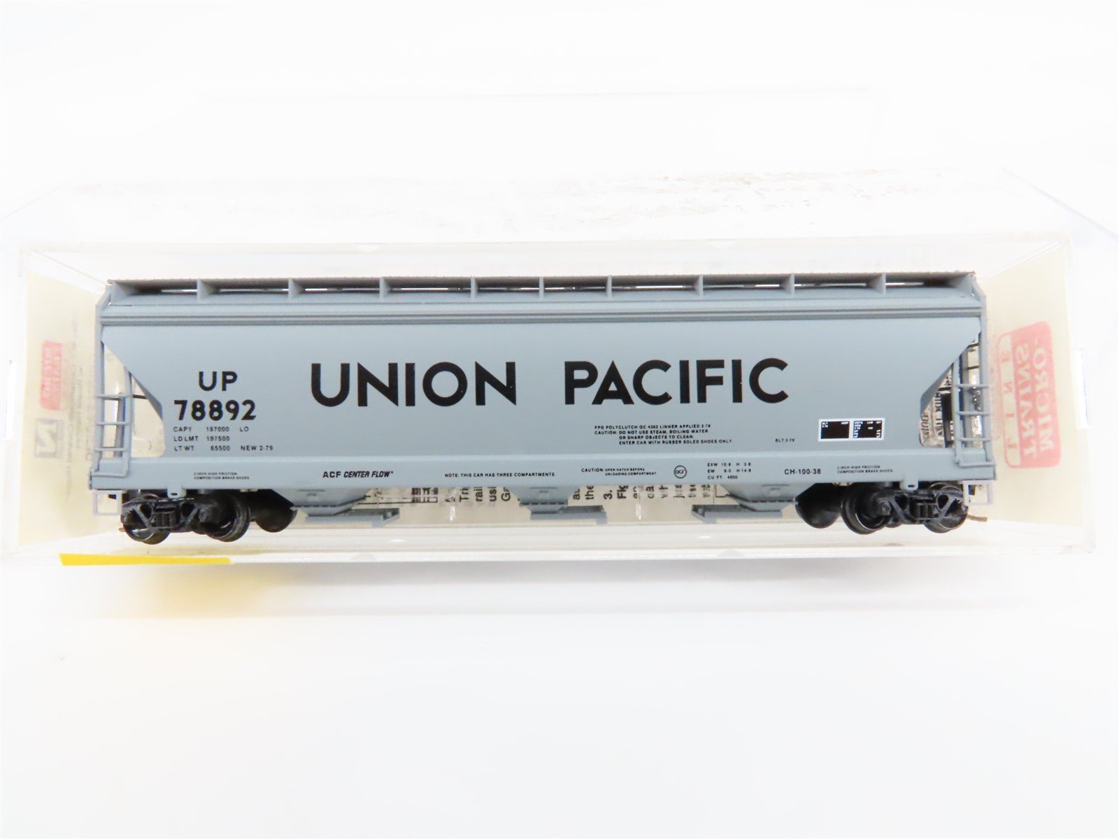 N Scale Micro-Trains MTL 93010 UP Union Pacific 3-Bay Covered Hopper #78892