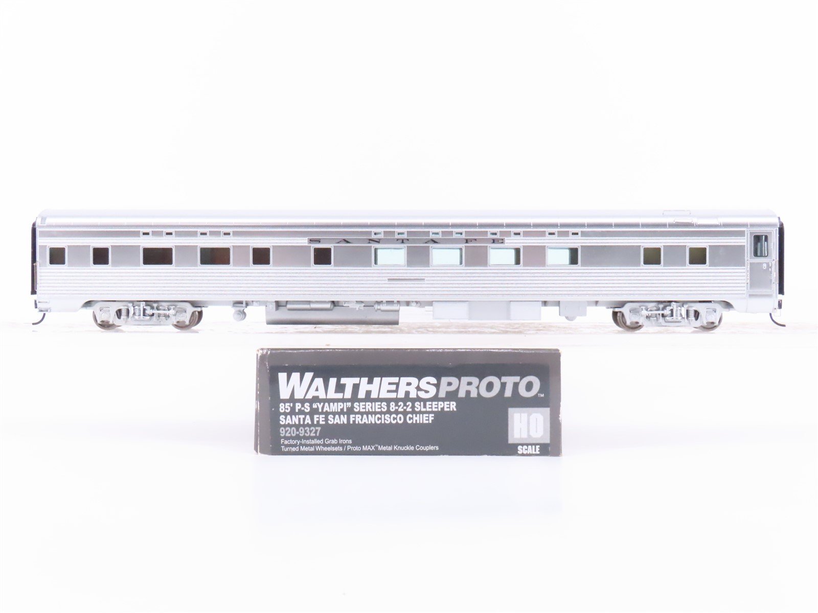 HO Walthers Proto 920-9327 ATSF Santa Fe 85' P-S 8-2-2 Sleeper Passenger Car