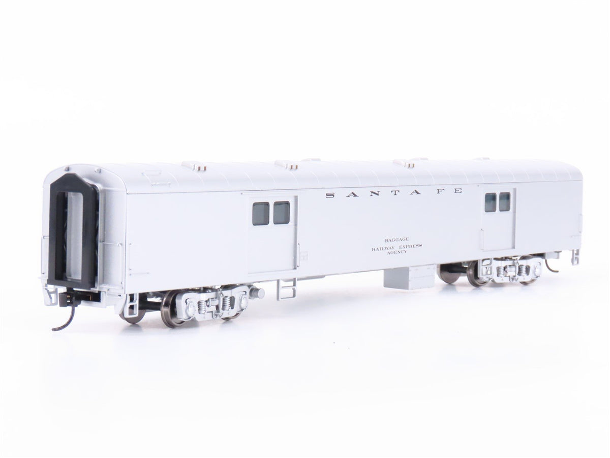 HO Walthers Proto 920-9325 ATSF Santa Fe 74&#39; P-S Baggage Passenger Car