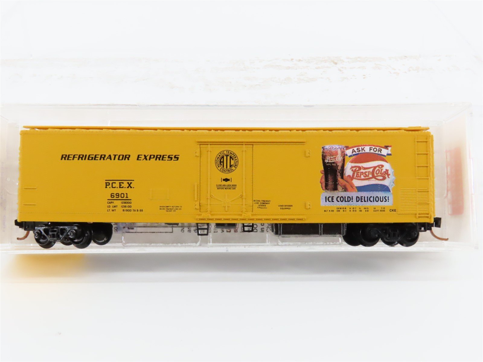 N Scale Micro-Trains Line MTL 69090 PCEX Pepsi-Cola Mechanical Reefer #6901