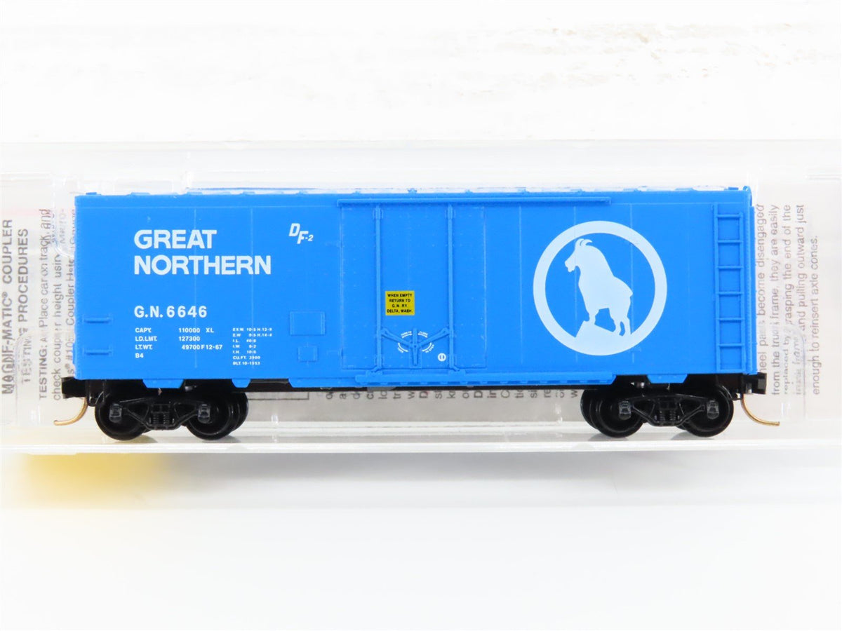 N Scale Micro-Trains MTL 74030 GN Great Northern Big Sky Blue 40&#39; Box Car #6646