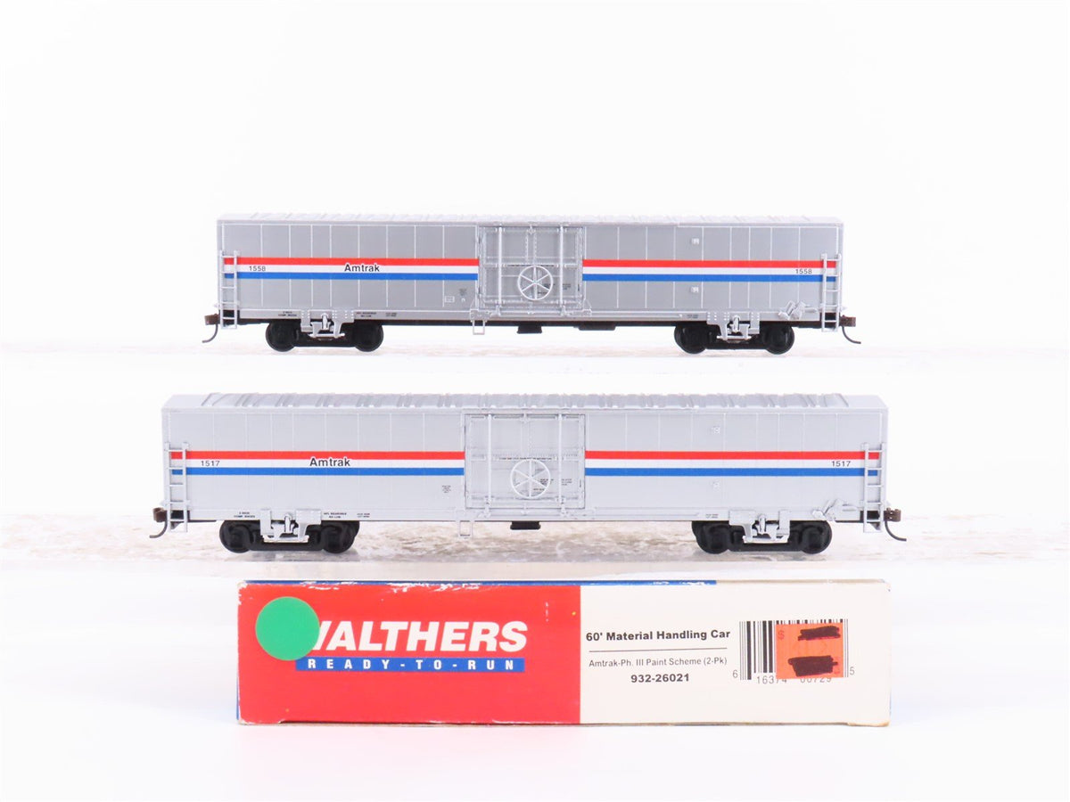 HO Scale Walthers 932-26021 Amtrak 60&#39; Material Handling Boxcars 2-Pack