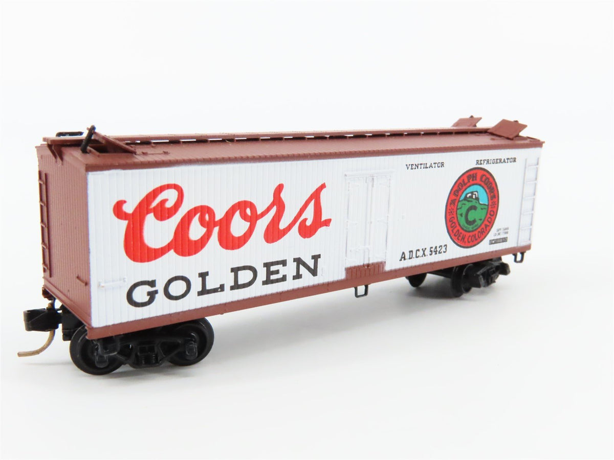 N Scale Kadee Micro-Trains MTL 47030 ADCX Coors Golden Beer 40&#39; Reefer #5423