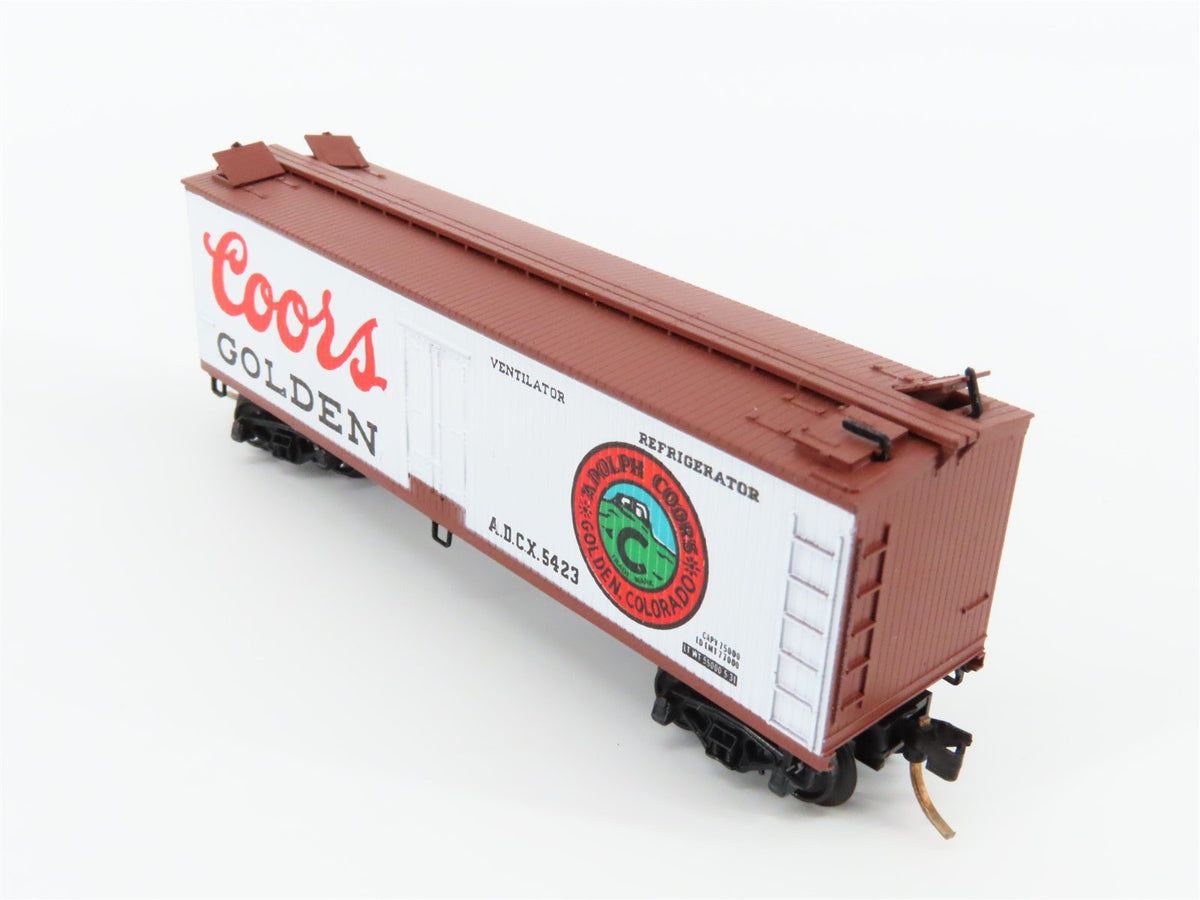 N Scale Kadee Micro-Trains MTL 47030 ADCX Coors Golden Beer 40&#39; Reefer #5423