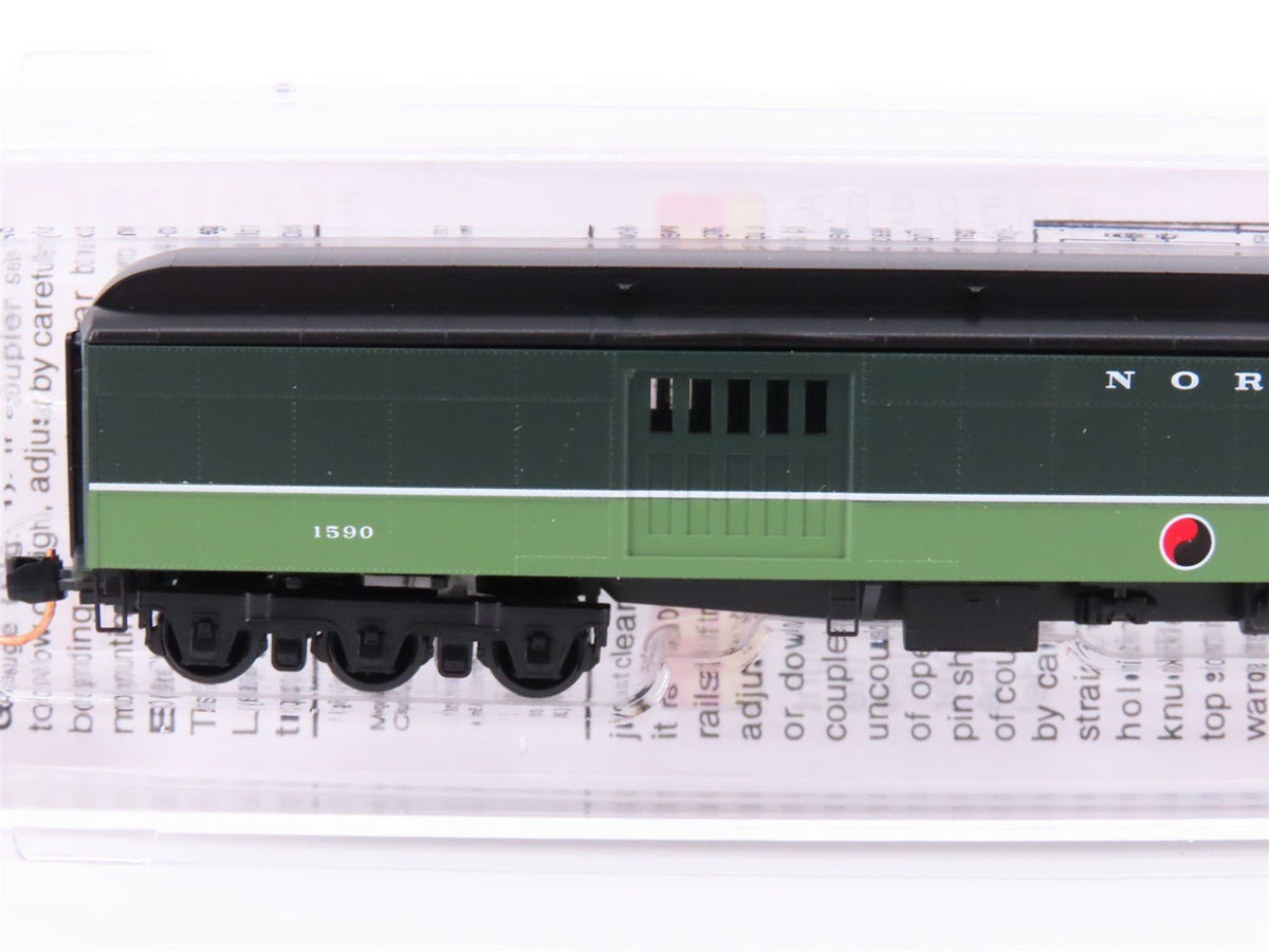 N Micro-Trains MTL 14700320 NP Railway 70&#39; HW Baggage Passenger Car #1590