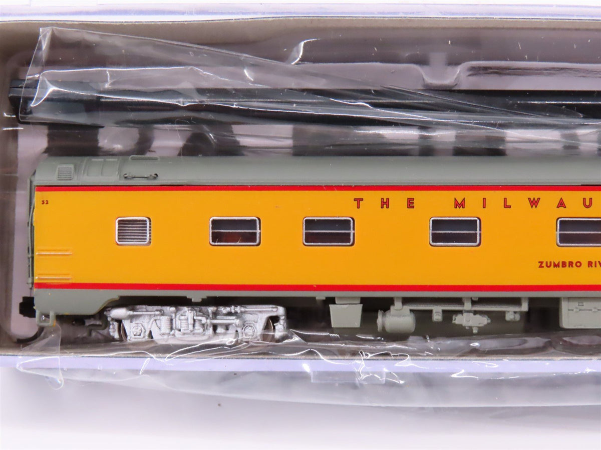 N Scale Rapido 501116 MILW Railway Duplex Sleeper Passenger Car &quot;Zumbro River&quot;