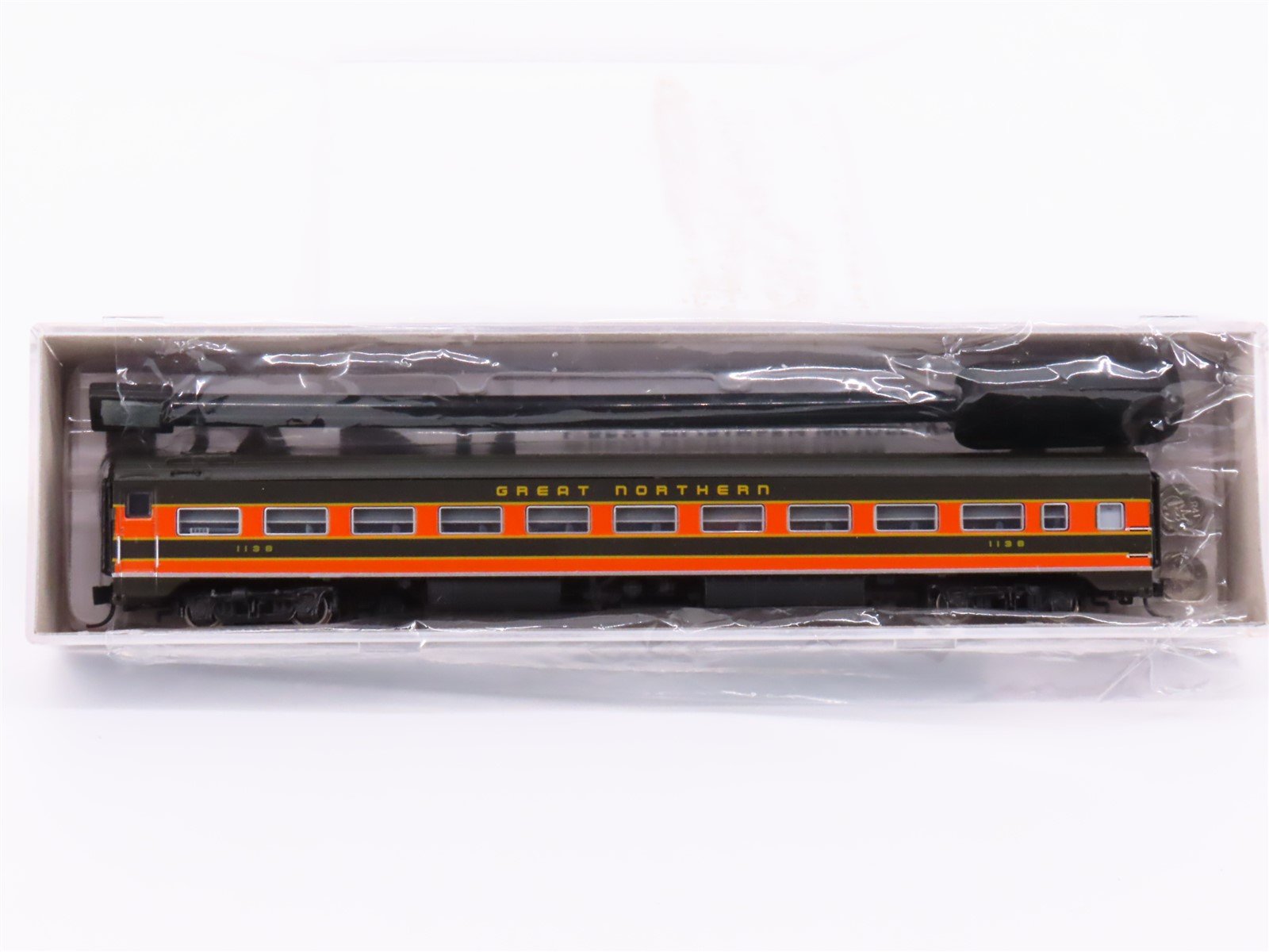 N Scale Rapido 500064 GN Great Northern Lightweight Coach Passenger Car #1138