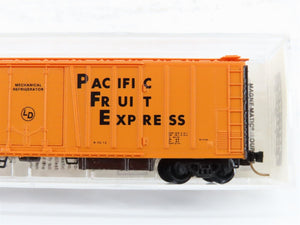 N Micro-Trains MTL 70010 UP SP PFE Pacific Fruit Express Mech. Reefer #302212