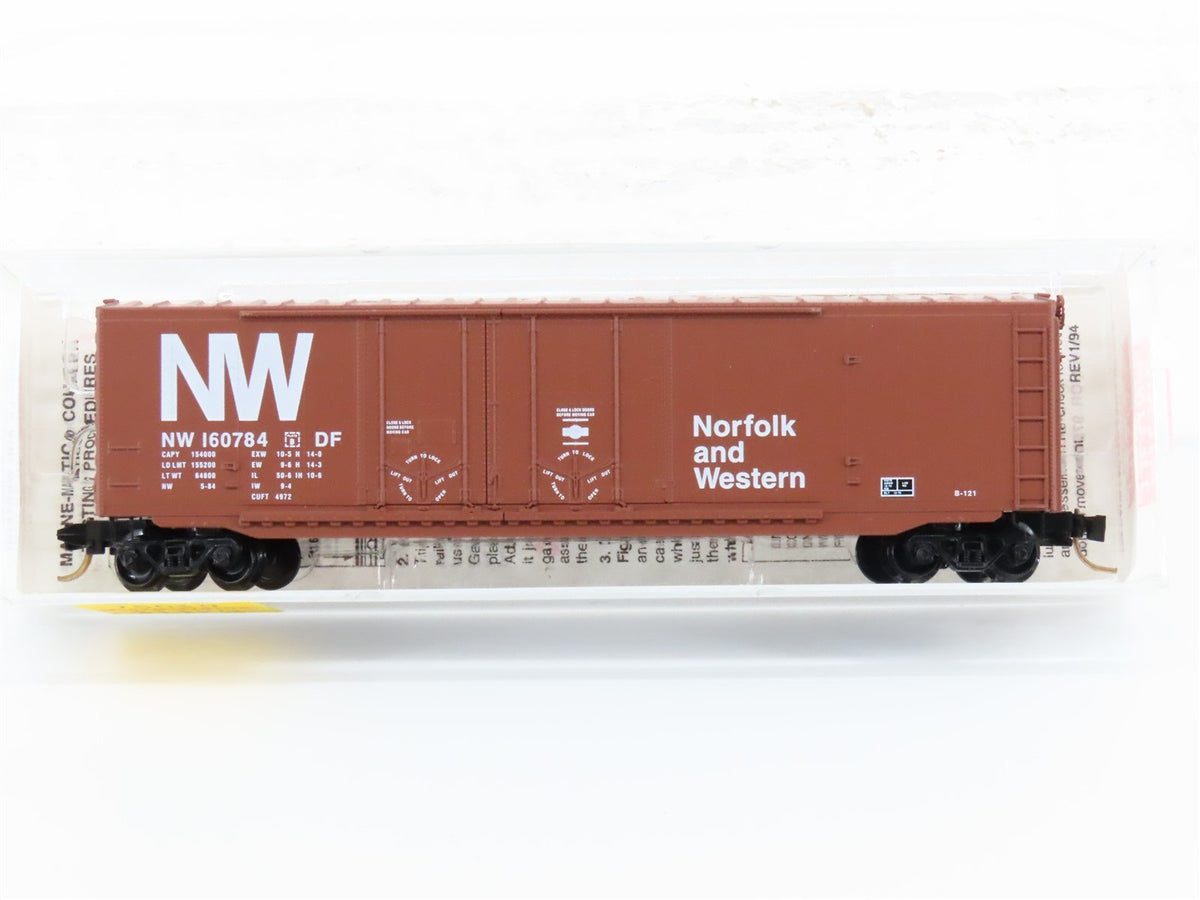 N Scale Micro-Trains MTL 75030 NW Norfolk &amp; Western Railroad 50&#39; Box Car #160784