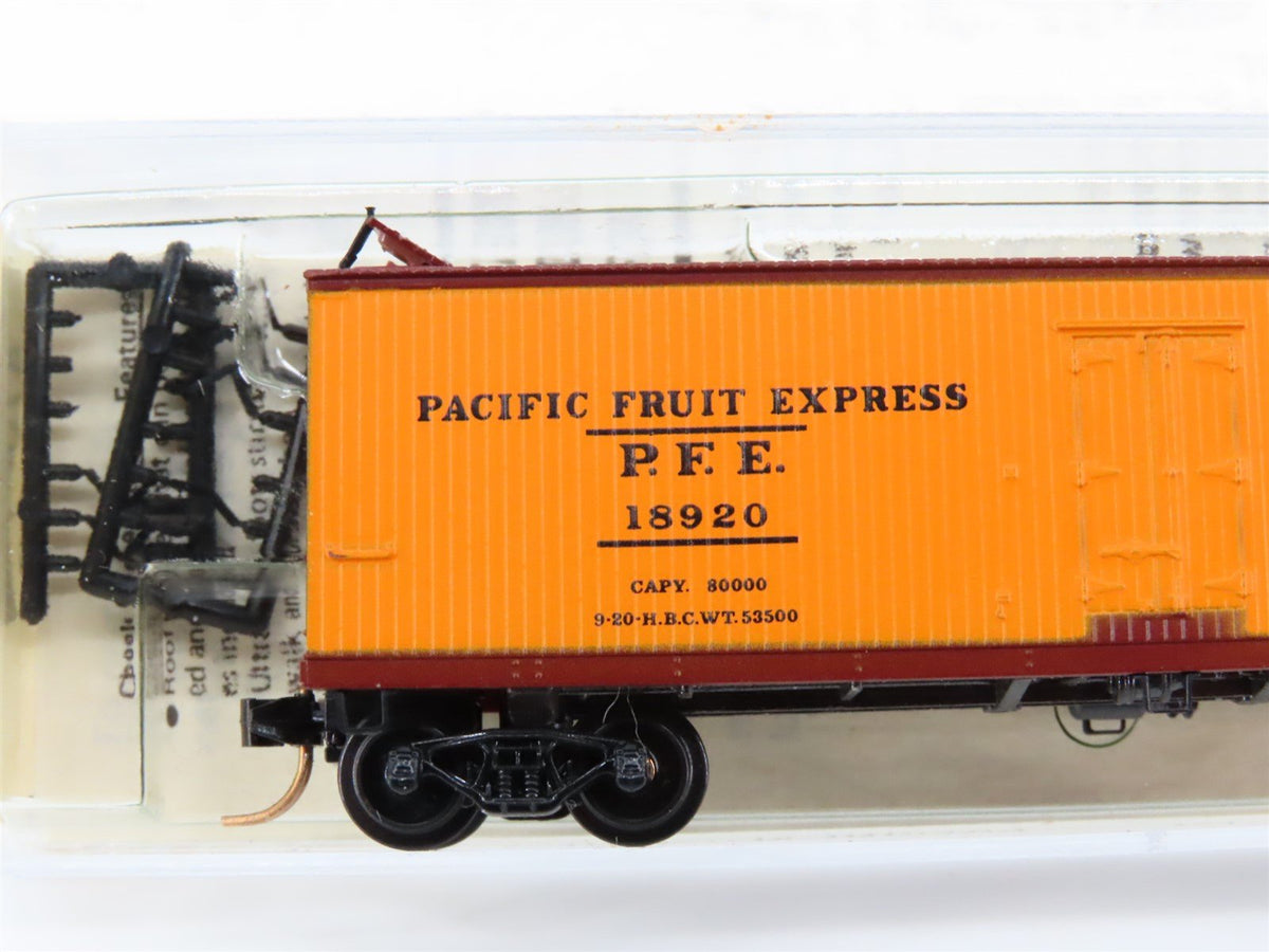 N Kadee Micro-Trains MTL 47062 SP UP PFE Pacific Fruit Express 40&#39; Reefer #18920