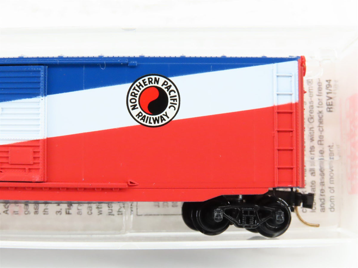 N Micro-Trains MTL 77010 NP Northern Pacific Share in Freedom 50&#39; Box Car #31555