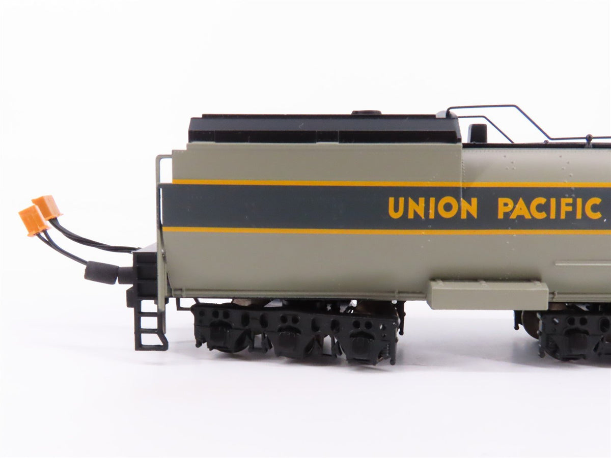 HO Scale Bachmann 53502 UP Union Pacific 4-8-4 Steam #2705 w/ DCC &amp; Sound