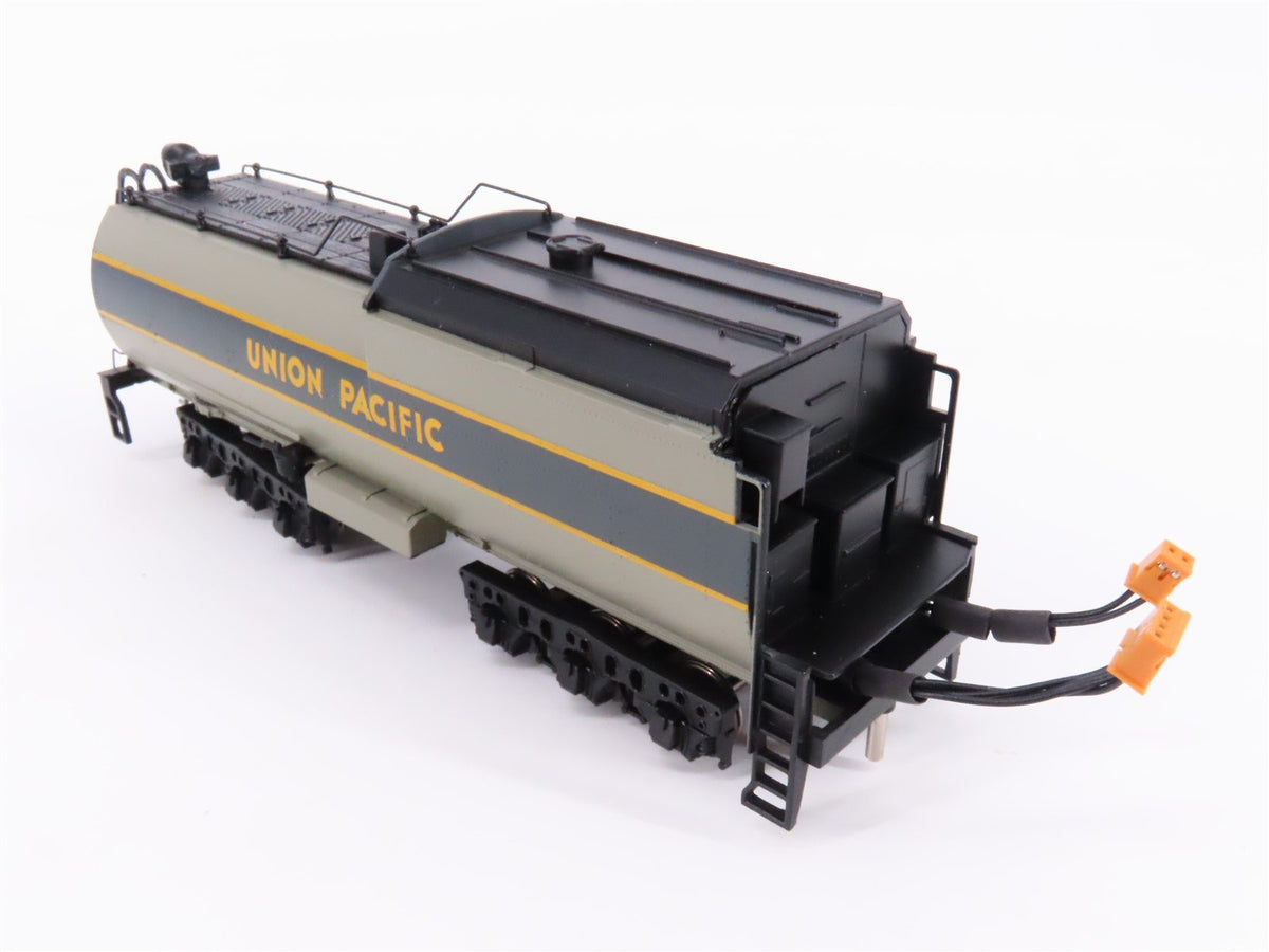 HO Scale Bachmann 53502 UP Union Pacific 4-8-4 Steam #2705 w/ DCC &amp; Sound