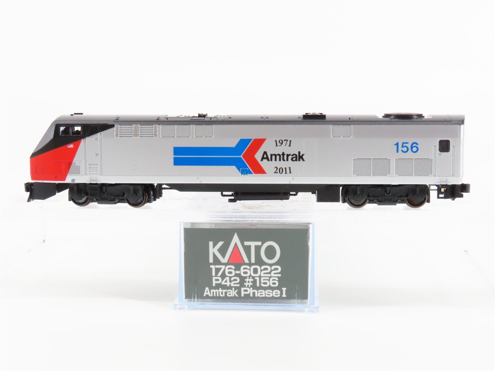 N KATO 176-6022 AMTK Amtrak Heritage Ph I P42 Genesis Diesel #156 - DCC Ready