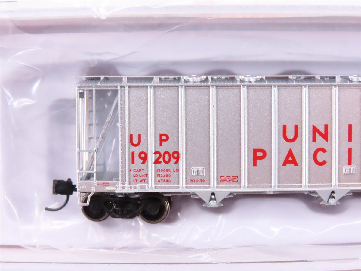 N Scale Atlas 50004031 UP Union Pacific 3500CF Dry-Flo 3-Bay Hopper Car #19209