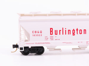 N Micro-Trains MTL 92070 CB&Q Burlington Route 2-Bay Covered Hopper #183922