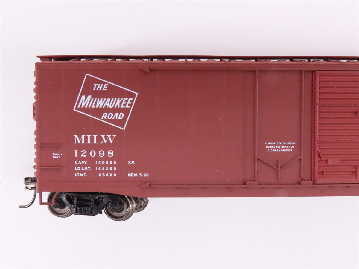 Lot of 7 HO Scale Accurail MILW/VTR/ACL/EJ&amp;E/C&amp;O/RF&amp;P/N&amp;W Boxcars