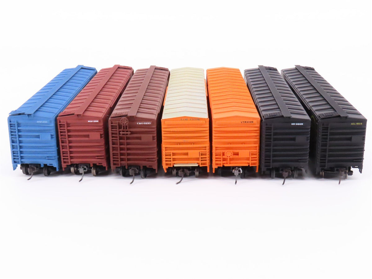 Lot of 7 HO Scale Accurail MILW/VTR/ACL/EJ&amp;E/C&amp;O/RF&amp;P/N&amp;W Boxcars