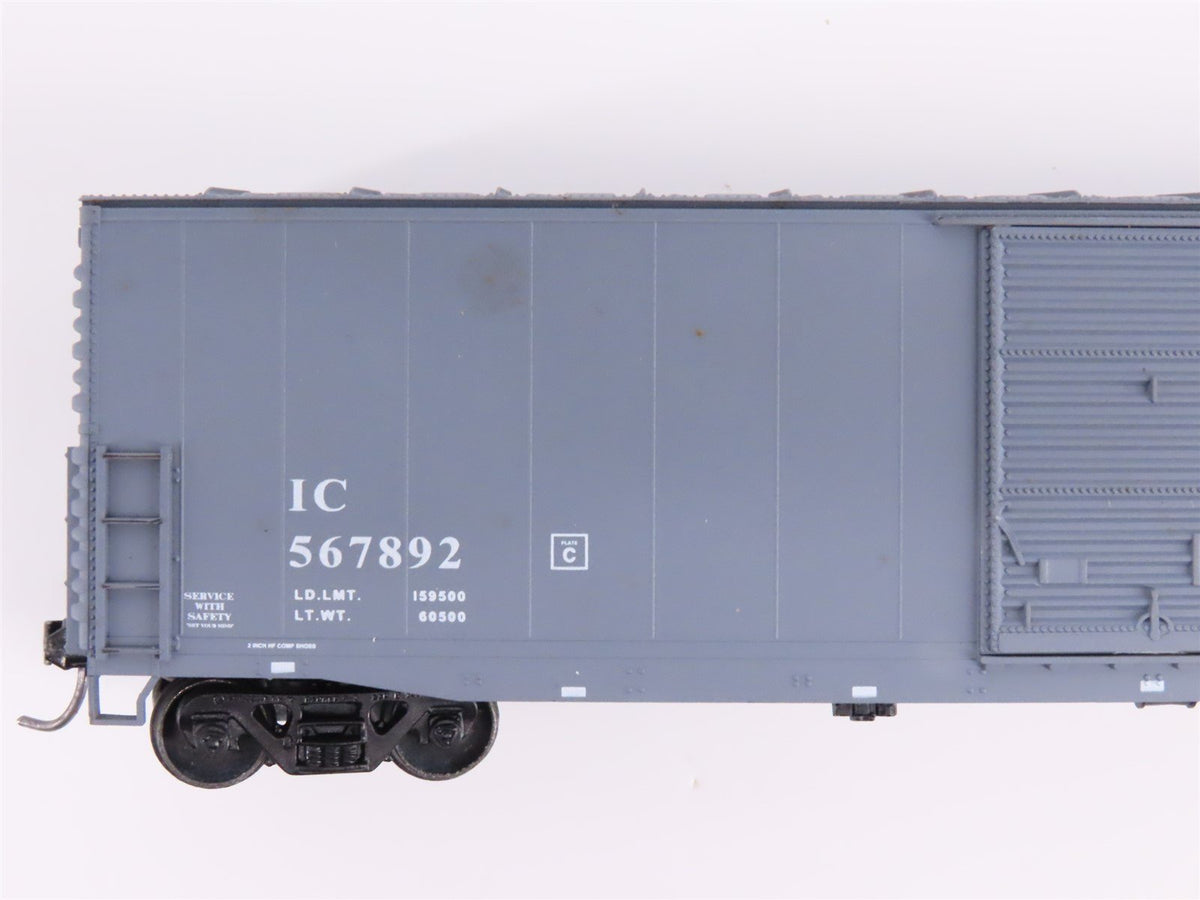 Lot of 7 HO Scale Accurail IC/CP/UP/TPW/N&amp;W/L&amp;N/PC Boxcars