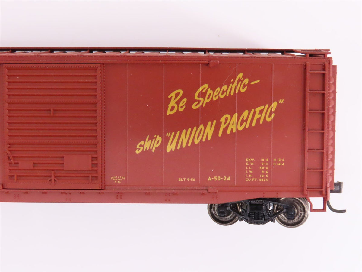 Lot of 11 HO Scale Accurail &amp; Unbranded UP Union Pacific Boxcars &amp; Gondola Cars