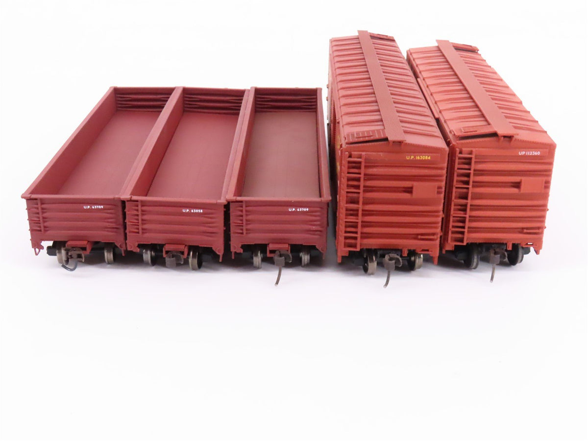 Lot of 11 HO Scale Accurail &amp; Unbranded UP Union Pacific Boxcars &amp; Gondola Cars