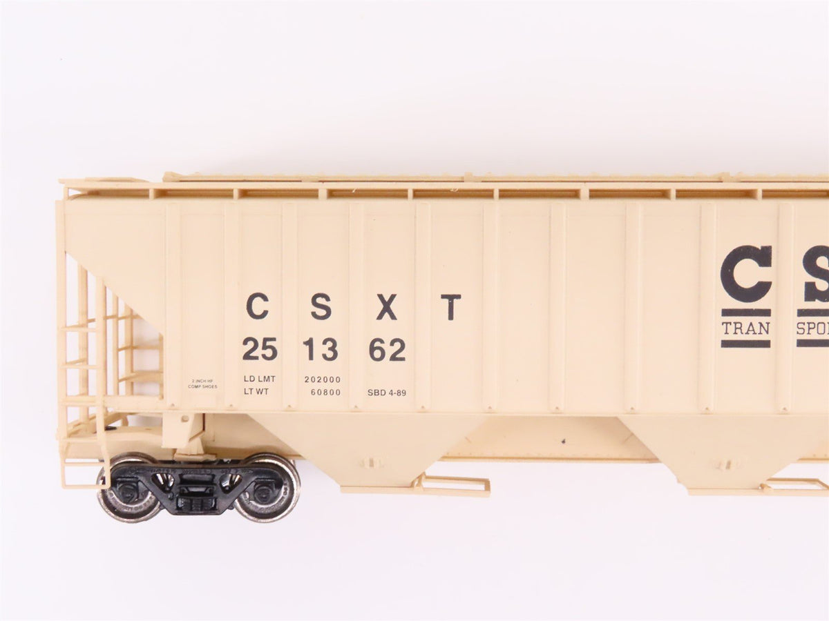 Lot of 7 HO Scale Accurail &amp; Unbranded SOO/CSXT Boxcars &amp; Hopper Cars