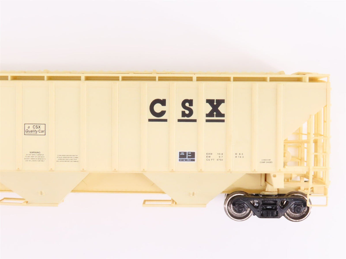 Lot of 7 HO Scale Accurail &amp; Unbranded SOO/CSXT Boxcars &amp; Hopper Cars