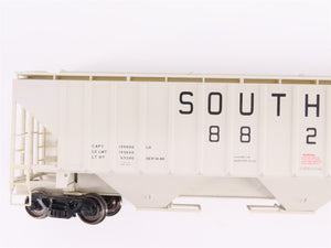 Lot of 7 HO Scale Accurail & Unbranded SOO/CSXT Boxcars & Hopper Cars