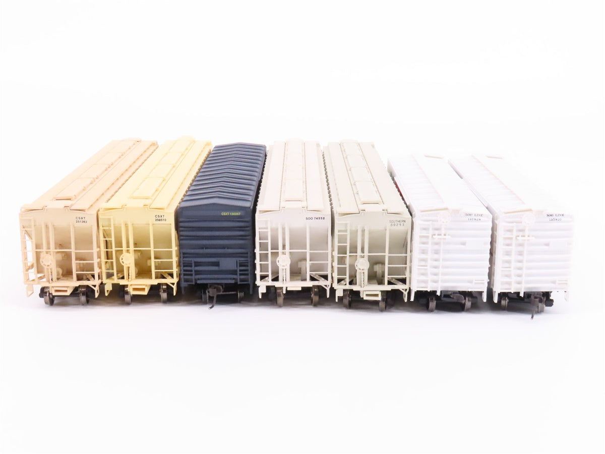 Lot of 7 HO Scale Accurail &amp; Unbranded SOO/CSXT Boxcars &amp; Hopper Cars