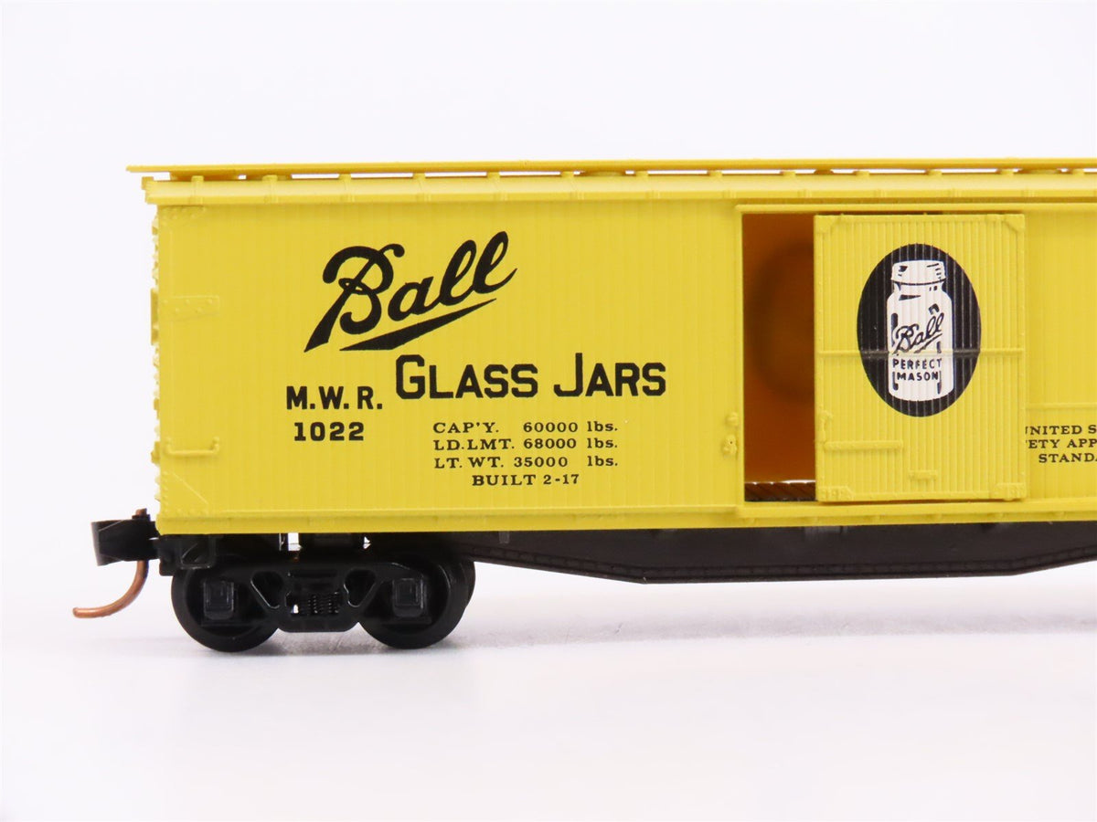 N Scale Micro-Trains MTL 42030 MWR Ball Glass Jars 40&#39; Single Door Box Car #1022