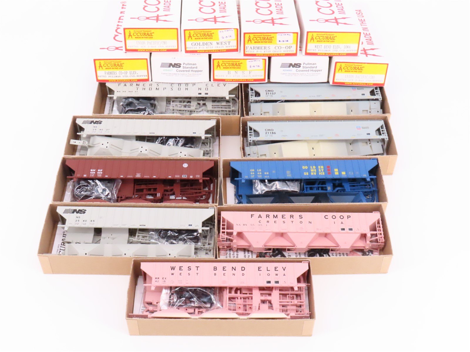 Lot of 10 HO Scale Accurail CRLE/NS/BNSF/UP 3-Bay Hopper Car Kits