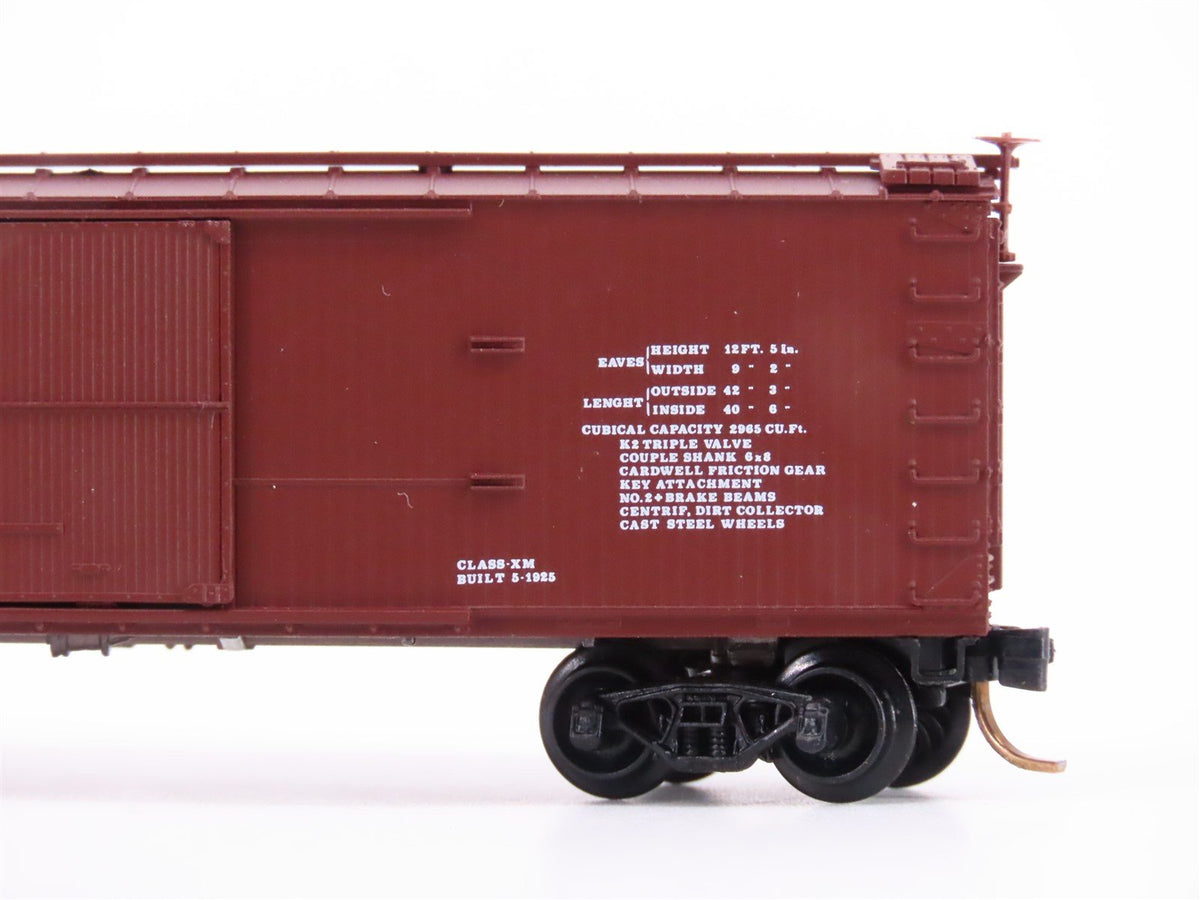 N Scale Kadee Micro-Trains MTL 39070 DL&amp;W Lackawanna Railroad 40&#39; Box Car #45000