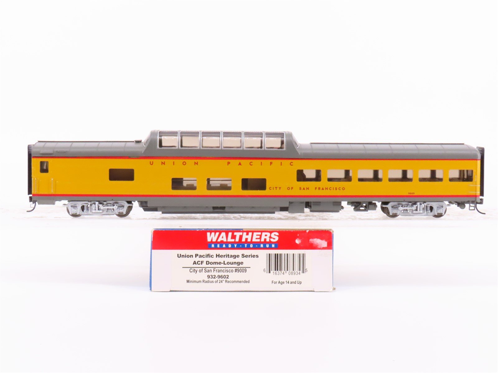 HO Walthers 932-9602 UP Union Pacific Dome Passenger Car "City of San Francisco"